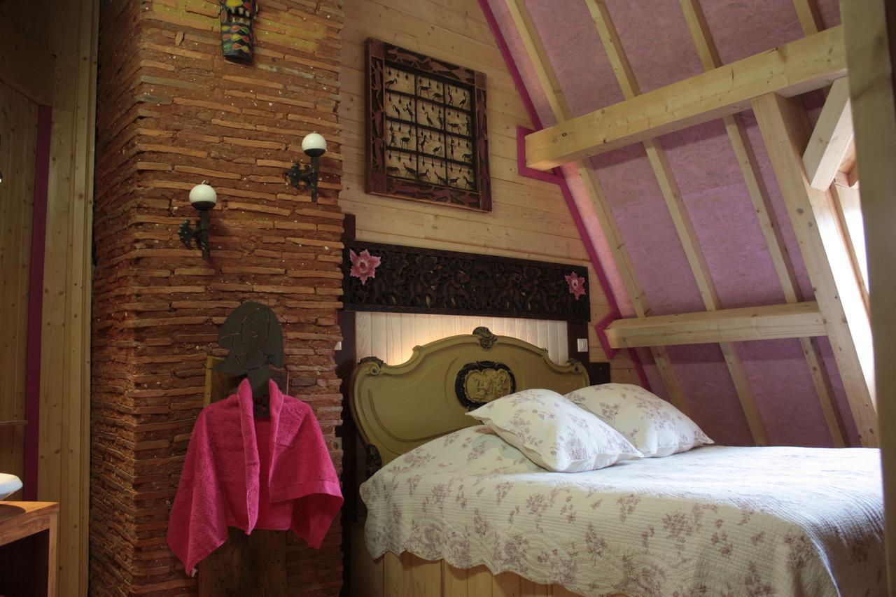 Le Clos Mandalou Bed & Breakfast Saint-Pompont Room photo